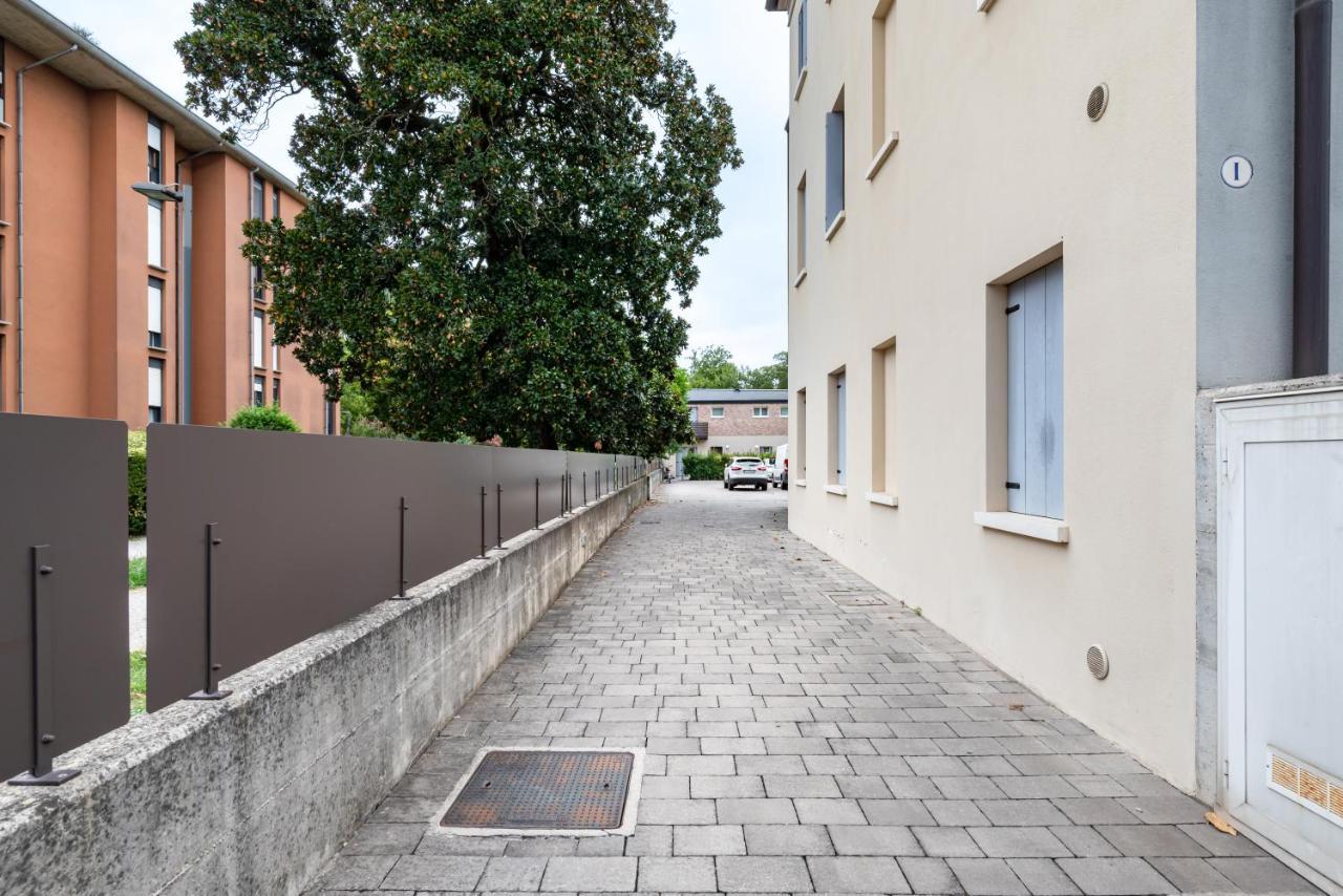 Corte Cappuccina 14 Elegant Apt Con Parcheggio! Padua Exterior foto